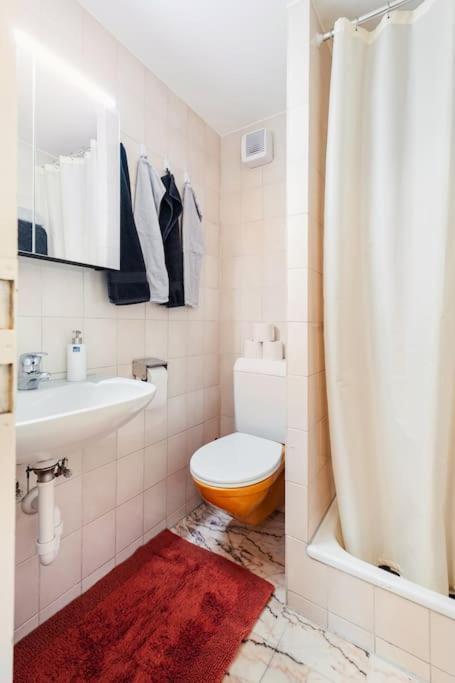 Charmante Wohnung An Beliebter, Urbaner Lage Zürich Buitenkant foto
